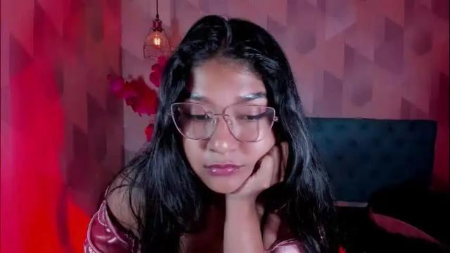 Image 12 of skarlettkray Stream on Chaturbate on 5 days ago