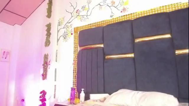 Image 4 of skaysanchez1 Stream on Chaturbate on 25 days ago