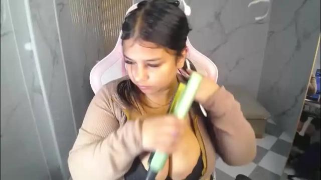 Image 3 of skeler_lovd_b Stream on Chaturbate on 25 days ago