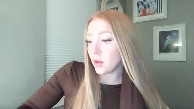 Image 2 of skibunny1821 Stream on Chaturbate on 18 months ago