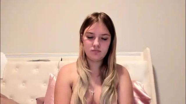 Image 2 of skiimaskabby Stream on Chaturbate on 4 months ago