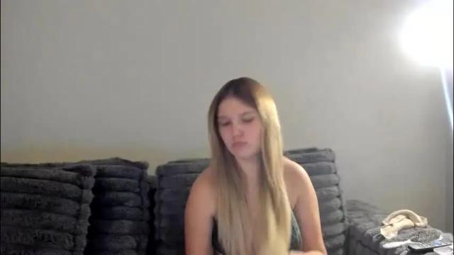 Image 11 of skiimaskabby Stream on Chaturbate on 2 months ago