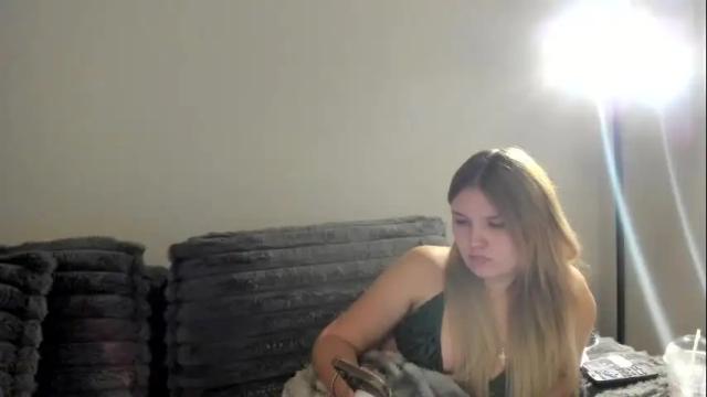 Image 7 of skiimaskabby Stream on Chaturbate on 2 months ago