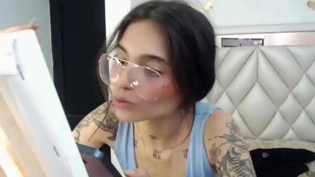 Image 10 of skinny__lisa Stream on Chaturbate on 18 months ago