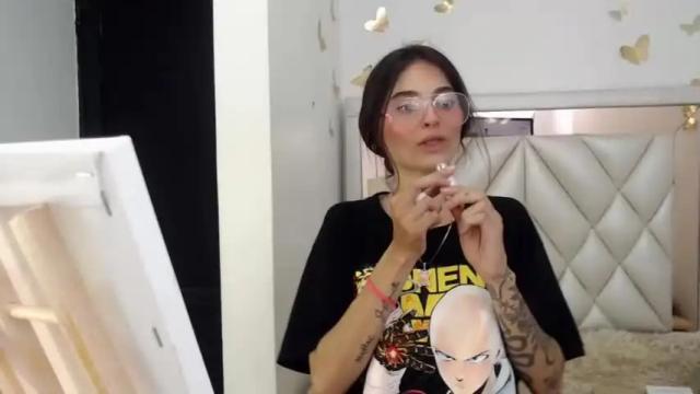Image 2 of skinny__lisa Stream on Chaturbate on 18 months ago