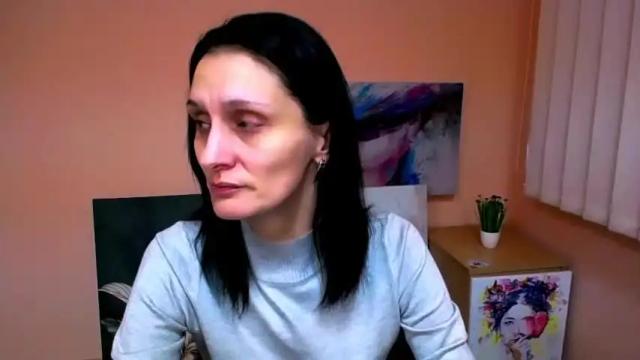 Image 2 of skinny_abbi Stream on Chaturbate on 16 months ago