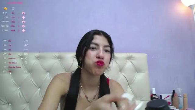 Image 10 of skinny_hailey Stream on Chaturbate on 13 months ago