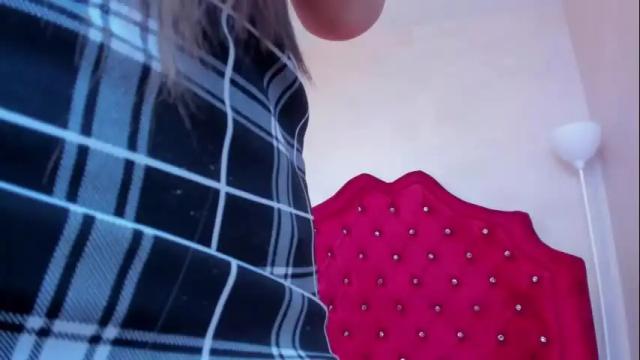 Image 10 of skinny_linda Stream on Chaturbate on 6 months ago