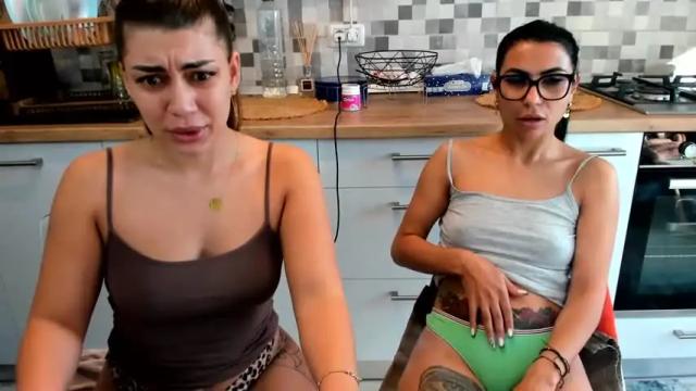 Image 10 of skinnychocolate Stream on Chaturbate on 17 months ago