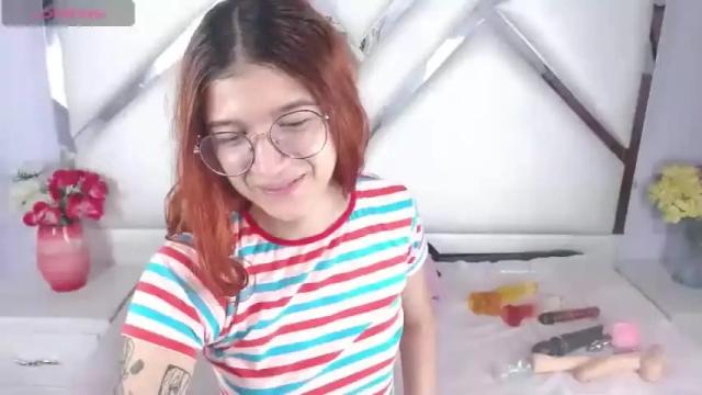 Image 7 of skinnyhorny_ Stream on Chaturbate on 13 months ago