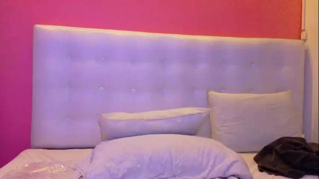 Image 7 of skinnyneighbour_ Stream on Chaturbate on 1 month ago