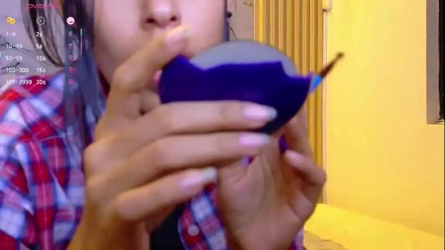 Image 11 of skinnyneighbour_ Stream on Chaturbate on 27 days ago