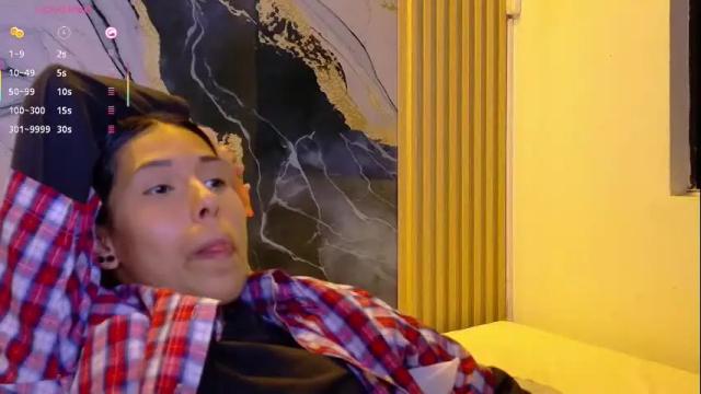 Image 4 of skinnyneighbour_ Stream on Chaturbate on 27 days ago