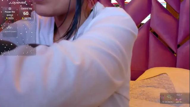 Image 7 of skinnyneighbour_ Stream on Chaturbate on 5 days ago