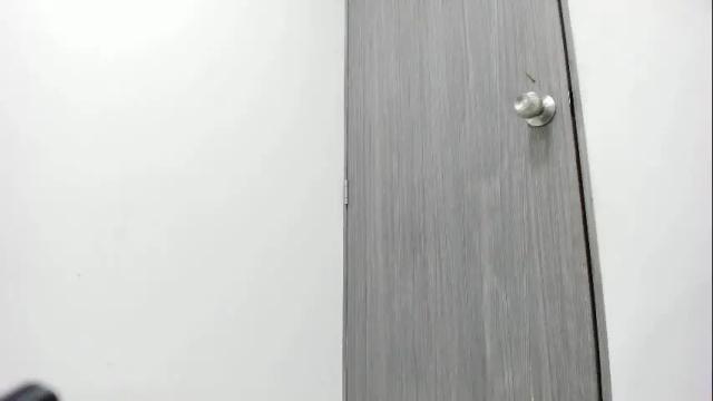 Image 3 of skinnyy_16 Stream on Chaturbate on 2 months ago
