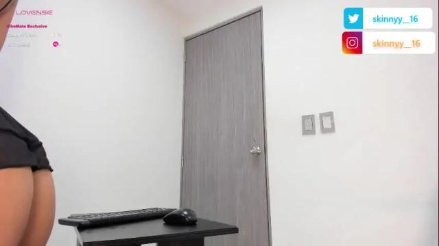 Image 2 of skinnyy_16 Stream on Chaturbate on 1 month ago