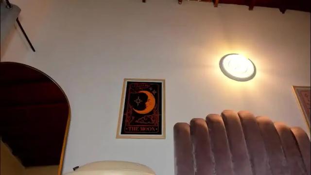 Image 2 of sky_caroline Stream on Chaturbate on 18 days ago