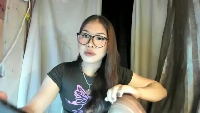 Image 11 of sky_fox_sweetxx Stream on Chaturbate on 12 days ago