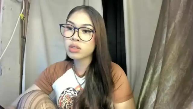 Image 3 of sky_fox_sweetxx Stream on Chaturbate on 4 days ago