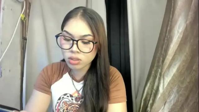 Image 4 of sky_fox_sweetxx Stream on Chaturbate on 4 days ago