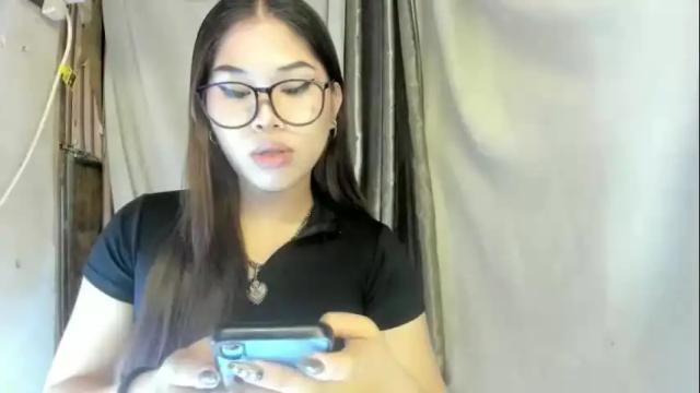 Image 3 of sky_fox_sweetxx Stream on Chaturbate on 27 days ago