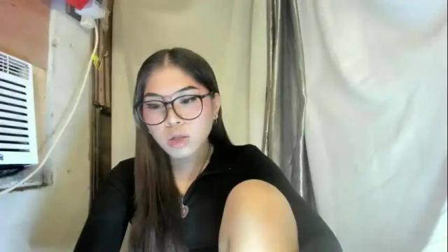 Image 3 of sky_fox_sweetxx Stream on Chaturbate on 26 days ago