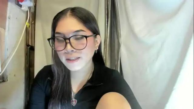 Image 7 of sky_fox_sweetxx Stream on Chaturbate on 26 days ago