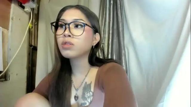 Image 6 of sky_fox_sweetxx Stream on Chaturbate on 24 days ago