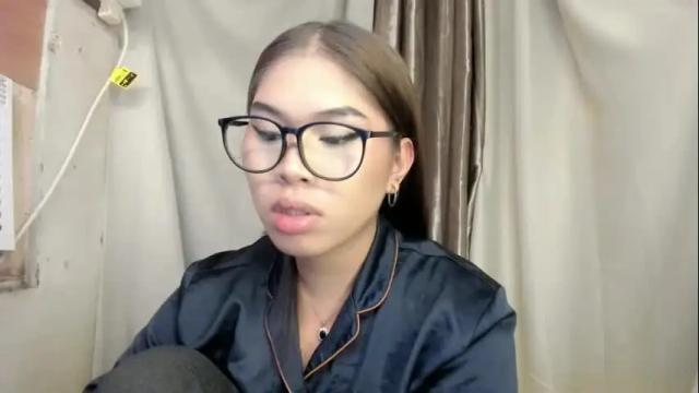 Image 6 of sky_fox_sweetxx Stream on Chaturbate on 13 days ago