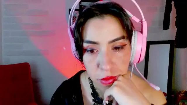 Image 10 of sky_girl1 Stream on Chaturbate on 19 days ago