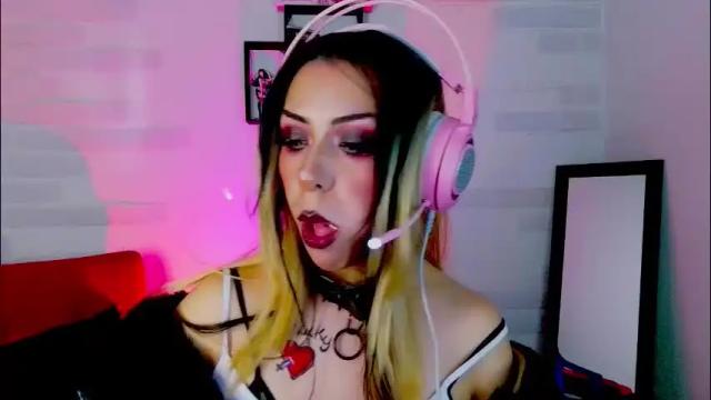 Image 7 of sky_girl1 Stream on Chaturbate on 9 days ago