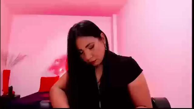 Image 2 of skydarkblue Stream on Chaturbate on 4 months ago