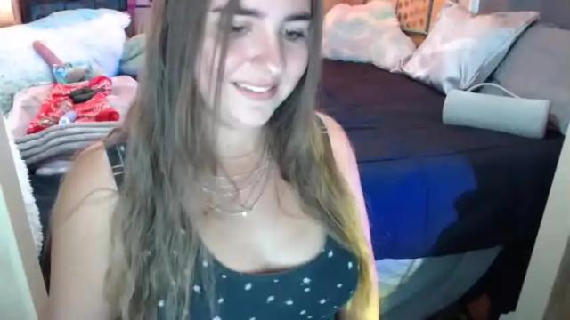 Image 10 of skye3dogs3 Stream on Chaturbate on 21 months ago