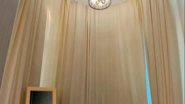 Image 6 of skye_shy Stream on Chaturbate on 24 days ago