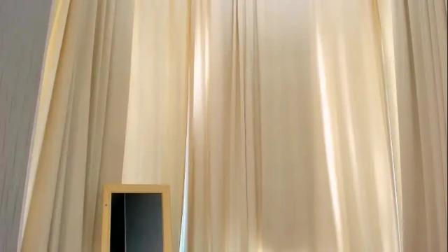Image 4 of skye_shy Stream on Chaturbate on 3 days ago