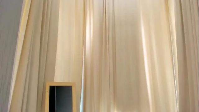 Image 6 of skye_shy Stream on Chaturbate on 3 days ago