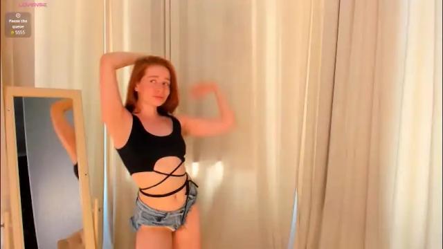 Image 8 of skye_shy Stream on Chaturbate on 5 months ago