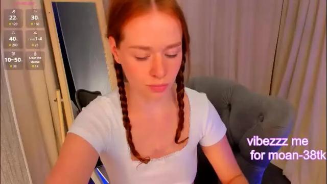 Image 12 of skye_shy Stream on Chaturbate on 4 months ago