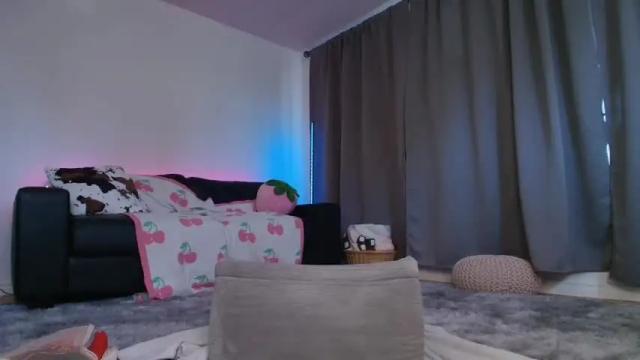 Image 10 of skyewatson Stream on Chaturbate on 2 months ago