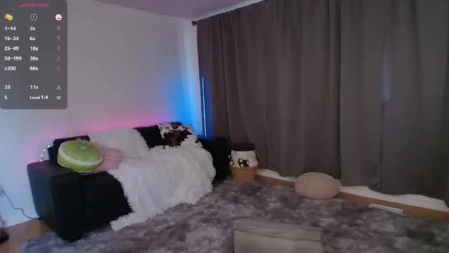 Image 12 of skyewatson Stream on Chaturbate on 2 months ago