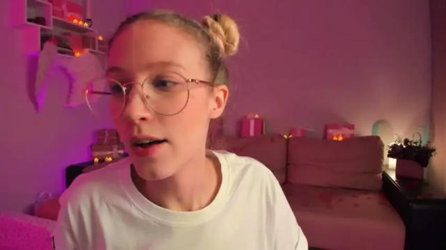 Image 11 of skyewavy Stream on Chaturbate on 14 months ago