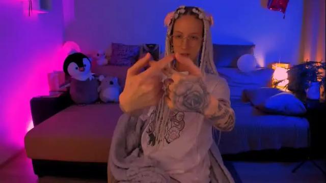 Image 6 of skyewavy Stream on Chaturbate on 1 month ago