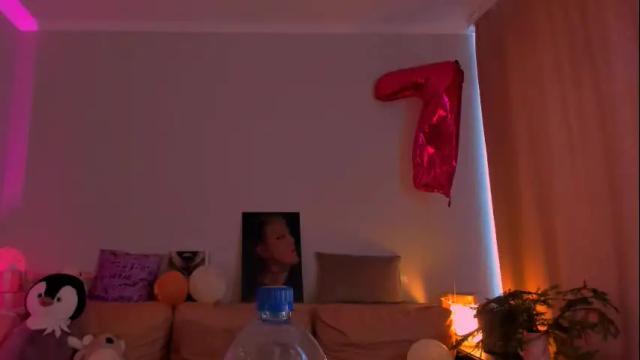 Image 4 of skyewavy Stream on Chaturbate on 1 month ago