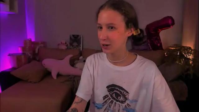 Image 11 of skyewavy Stream on Chaturbate on 1 month ago