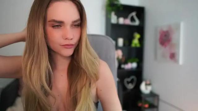 Image 12 of skyla_novea Stream on Chaturbate on 9 months ago