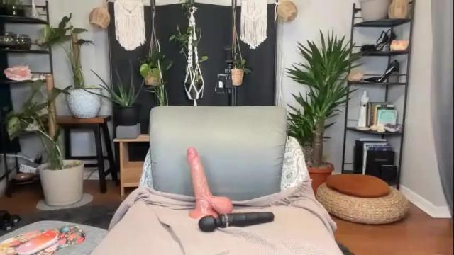 Image 12 of skylar_bird Stream on Chaturbate on 1 month ago