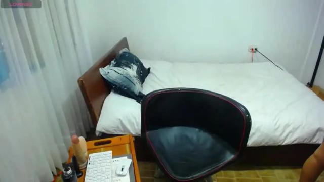 Image 8 of skyp666 Stream on Chaturbate on 16 months ago
