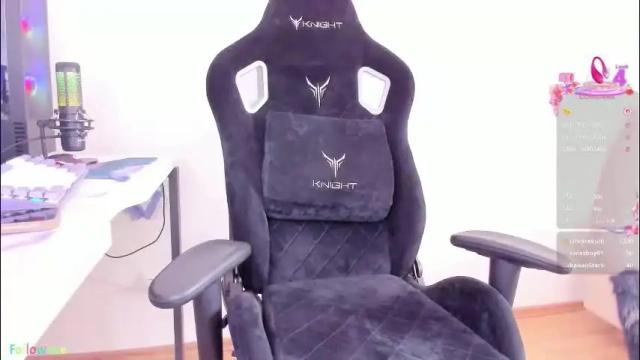 Image 10 of skyqueeni Stream on Chaturbate on 1 month ago