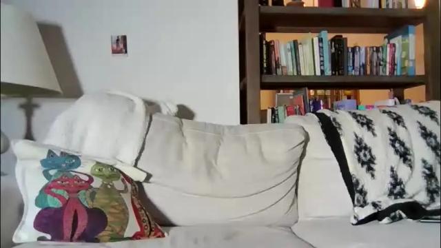 Image 12 of skywinters Stream on Chaturbate on 24 days ago