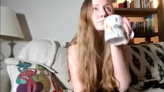 Image 4 of skywinters Stream on Chaturbate on 24 days ago